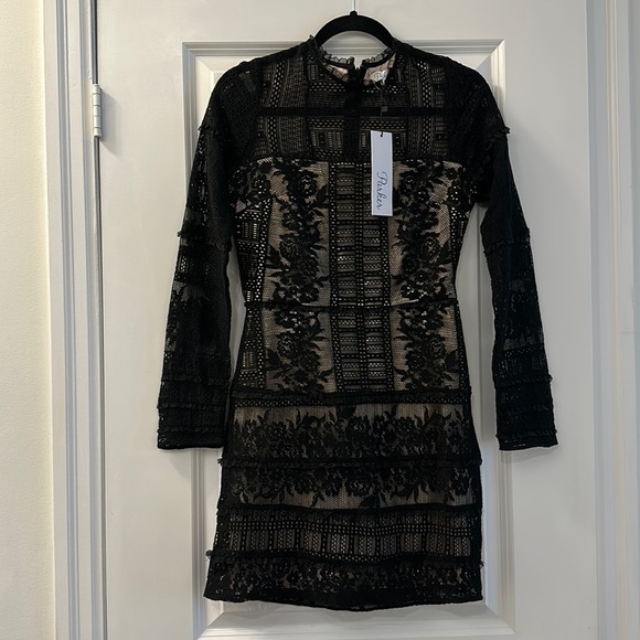 Black Long-sleeve Lace Dress Size XS - Picture 2 of 5